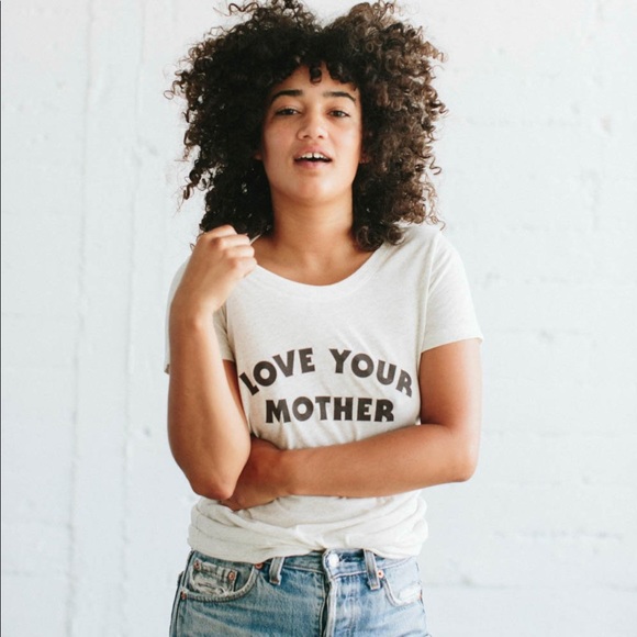 The Bee & Fox Love Your Mother Tee in Oatmeal - M - Picture 2 of 5
